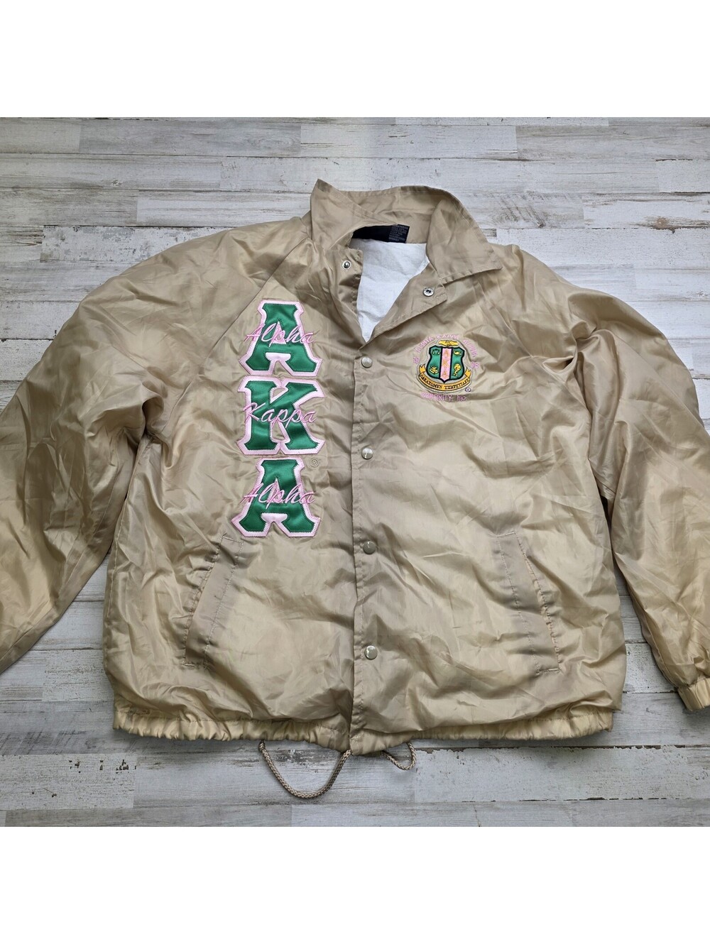 VTG Alpha Kappa Alpha Sorority AKA Lined Nylon Jacket Size MED